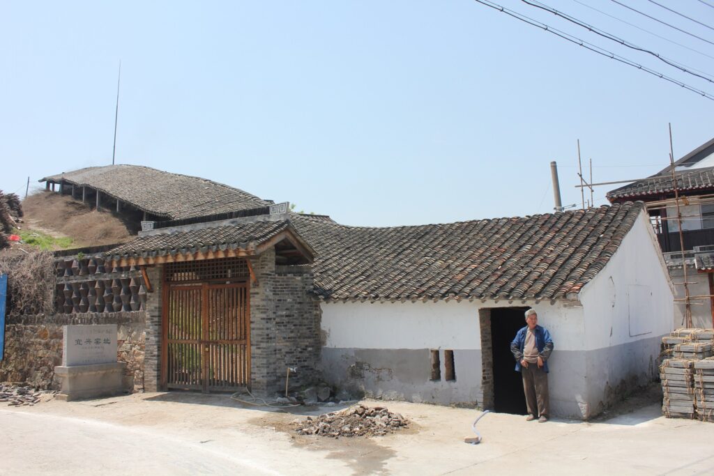 dragon kiln exterior