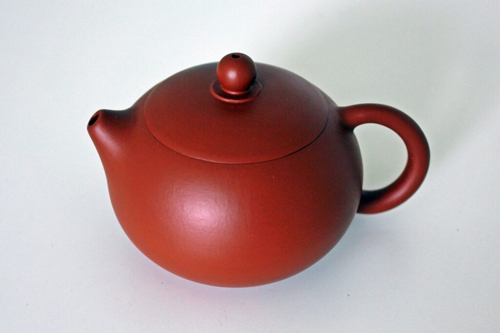 Red round style yixing teapot