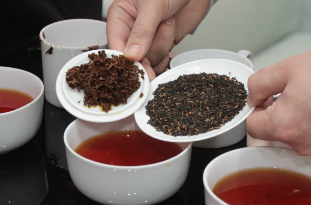 Assam golden tips black tea leaves with golden tips