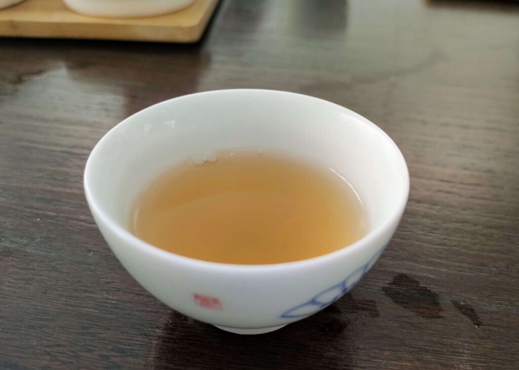 1985 TieGuanYin Liquor tea liquor in white tea cup