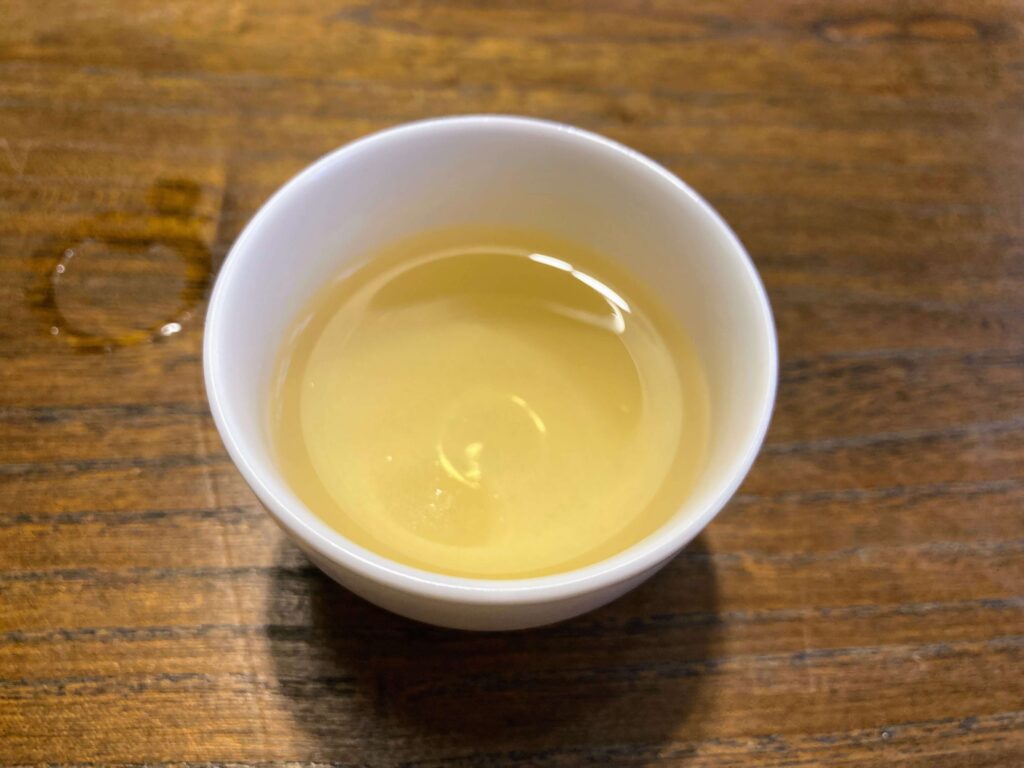 Minami Sayaka cultivar, tea liquor in cup