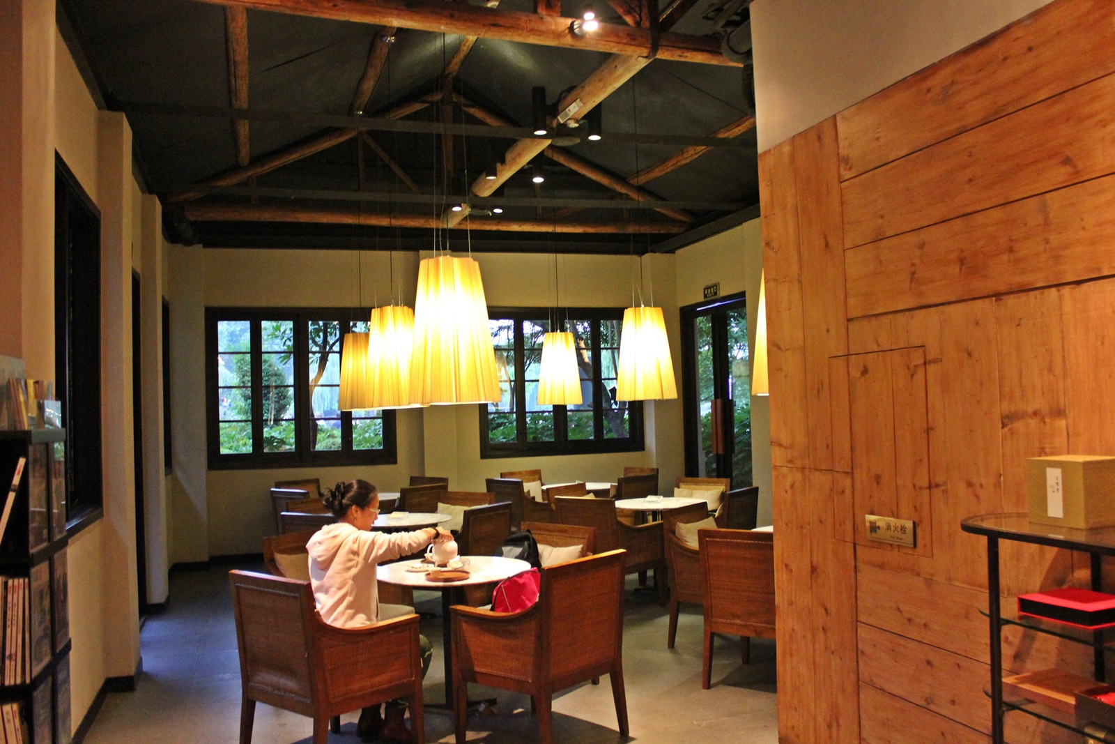 IMG_0183web.JPG