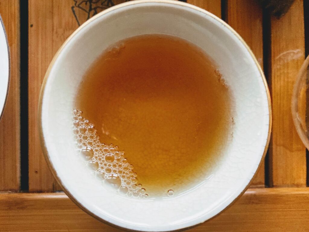 W2T_2018Gongmei6_web Gongmei tea liquor in cup